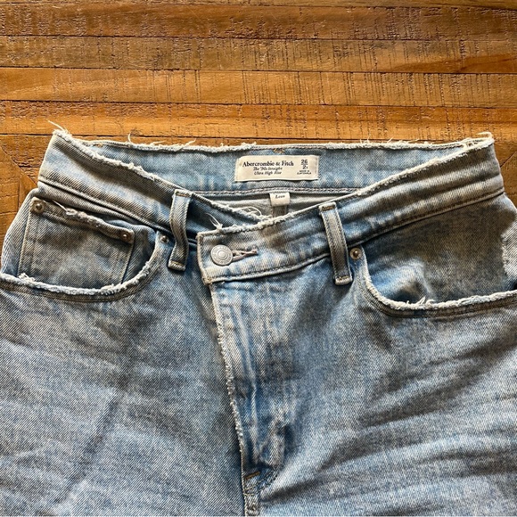Abercrombie & Fitch curve love 90s straight jeans - Picture 4 of 11